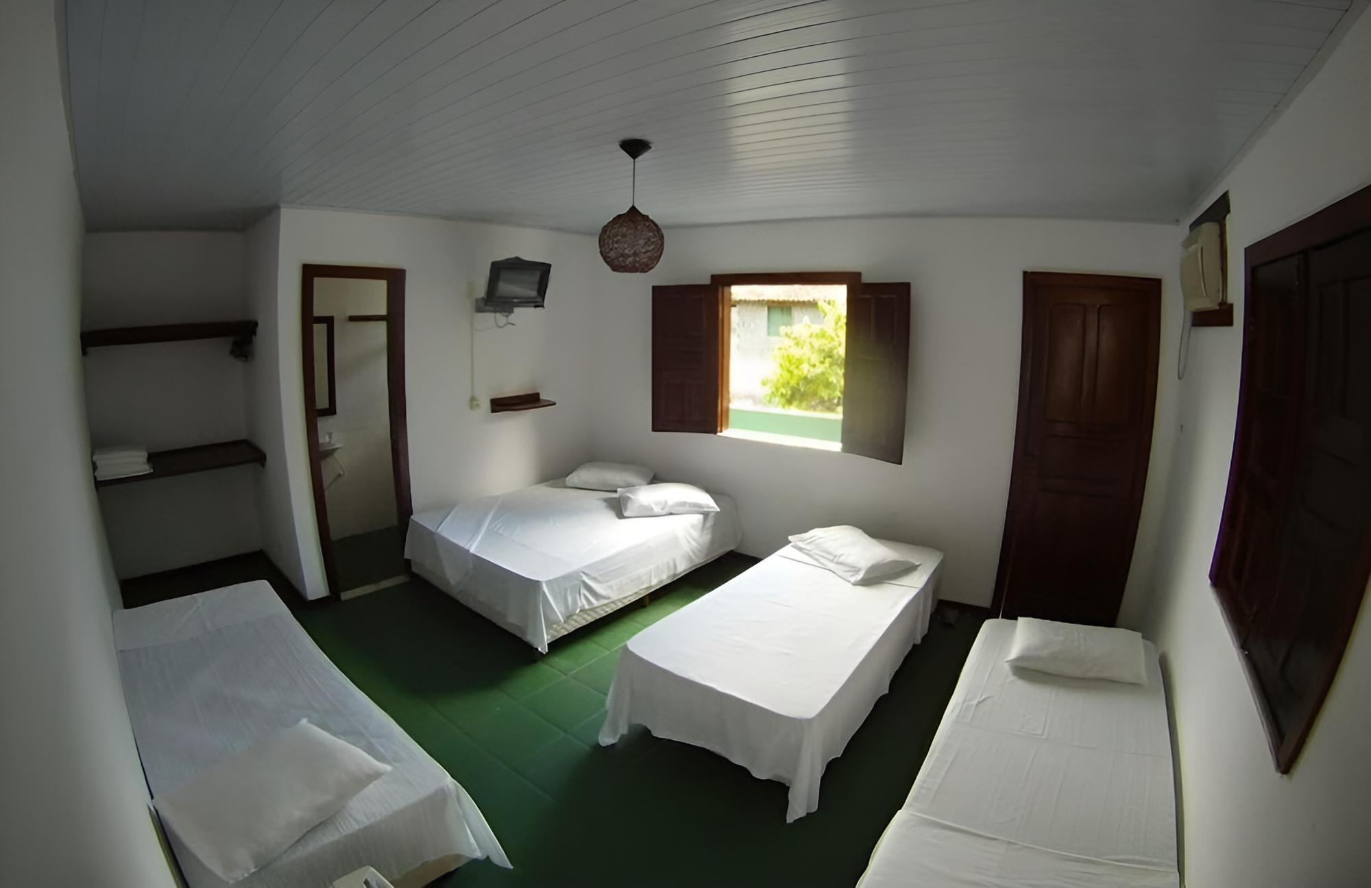 Family Room, Multiple Beds