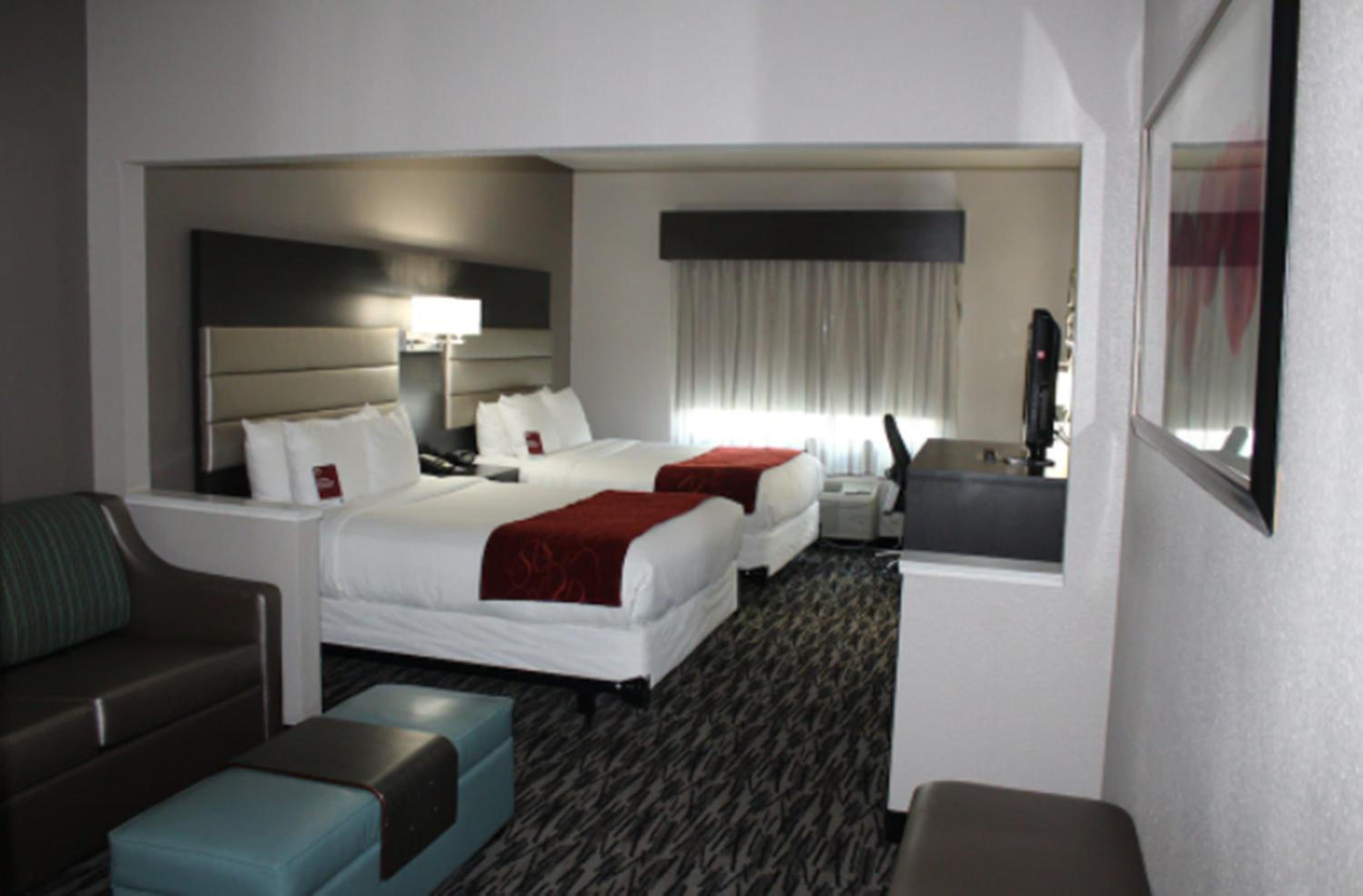 Suite with Two Queen Beds - Accessible/Non-Smoking