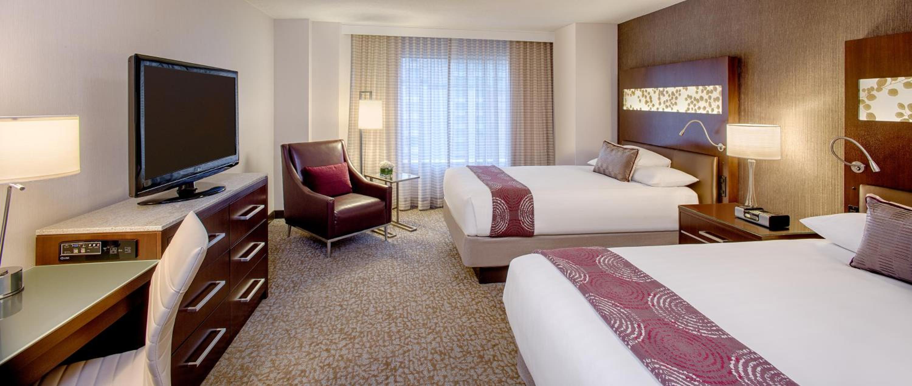 Double Room with Two Double Beds and Accessible Tub