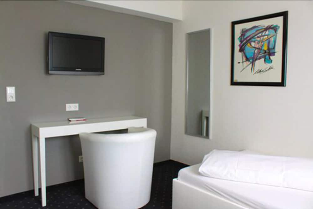 Comfort Single Room