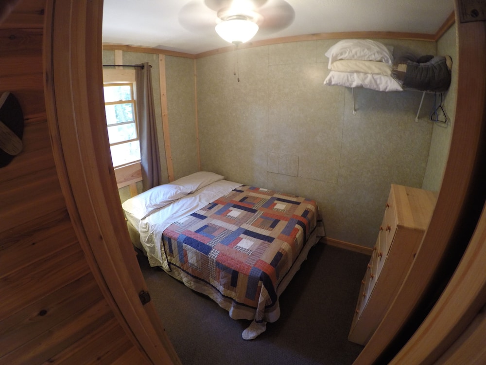 Cabin, 3 Bedrooms, Lake View (Ashwood)