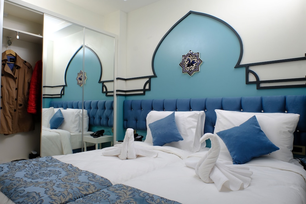 Quadruple Room, Connecting Rooms
