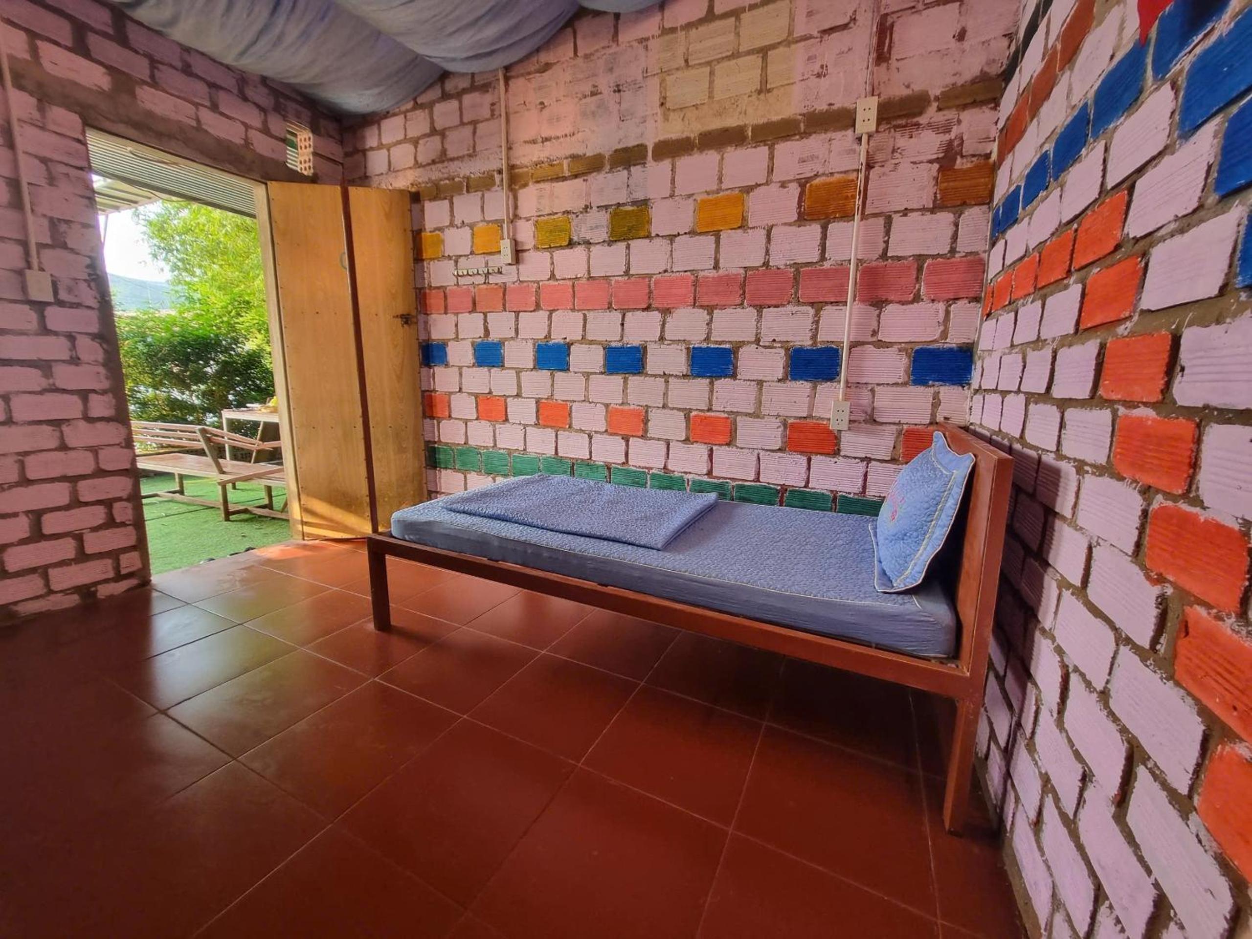 Twin Room with Shared Bathroom