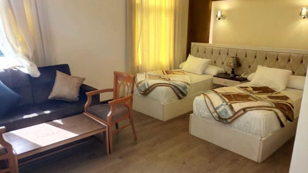 Deluxe Twin Room, River View