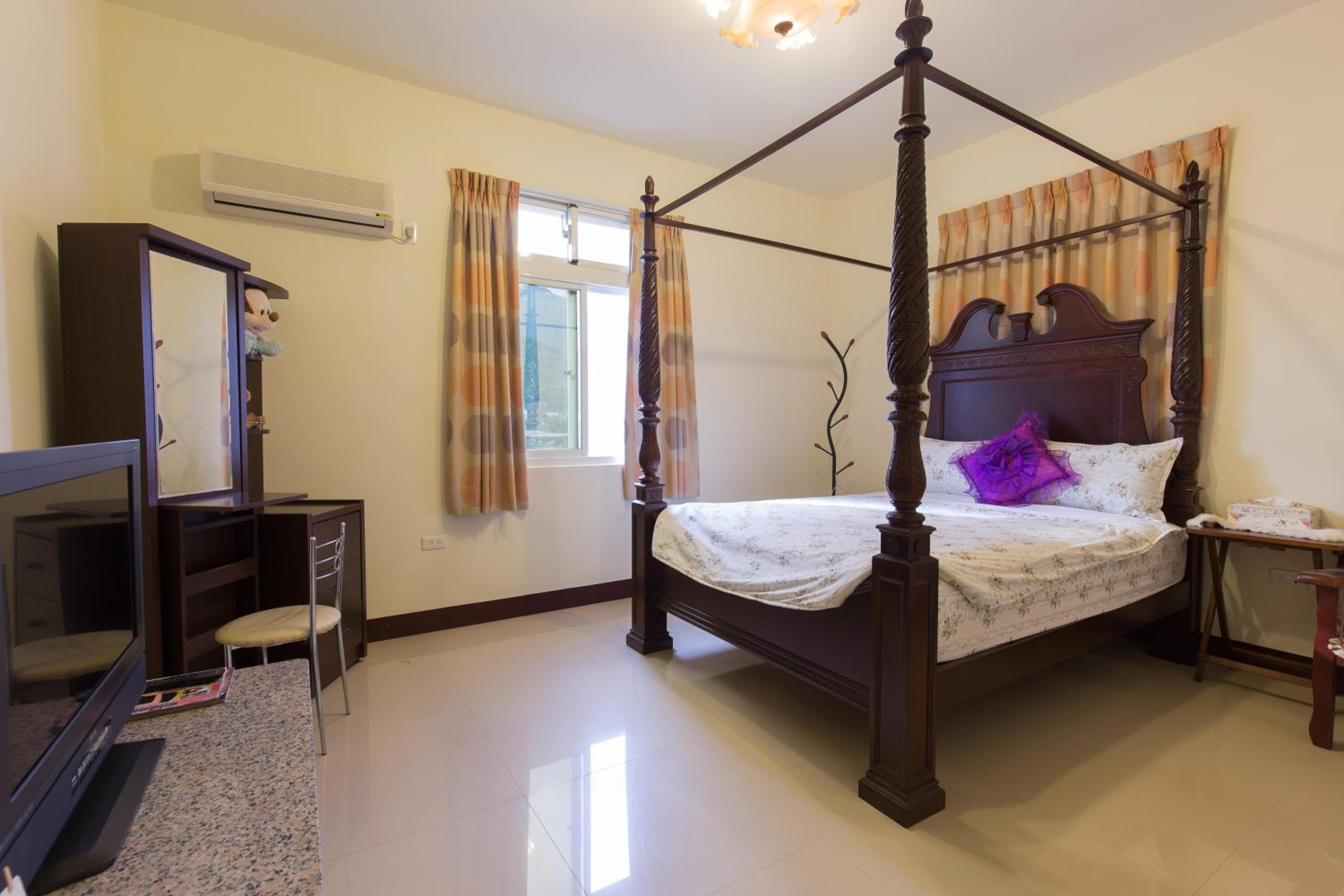 Double Room With Private External Bathroom