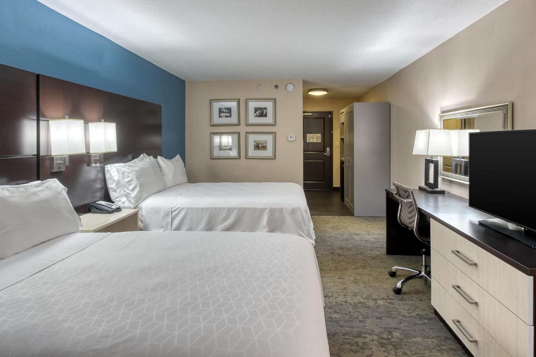 Standard Double Room with Two Double Beds