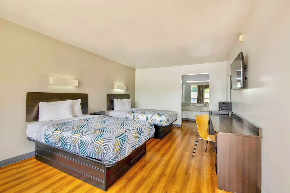 Premium Room, 2 Double Beds, Accessible, Non Smoking