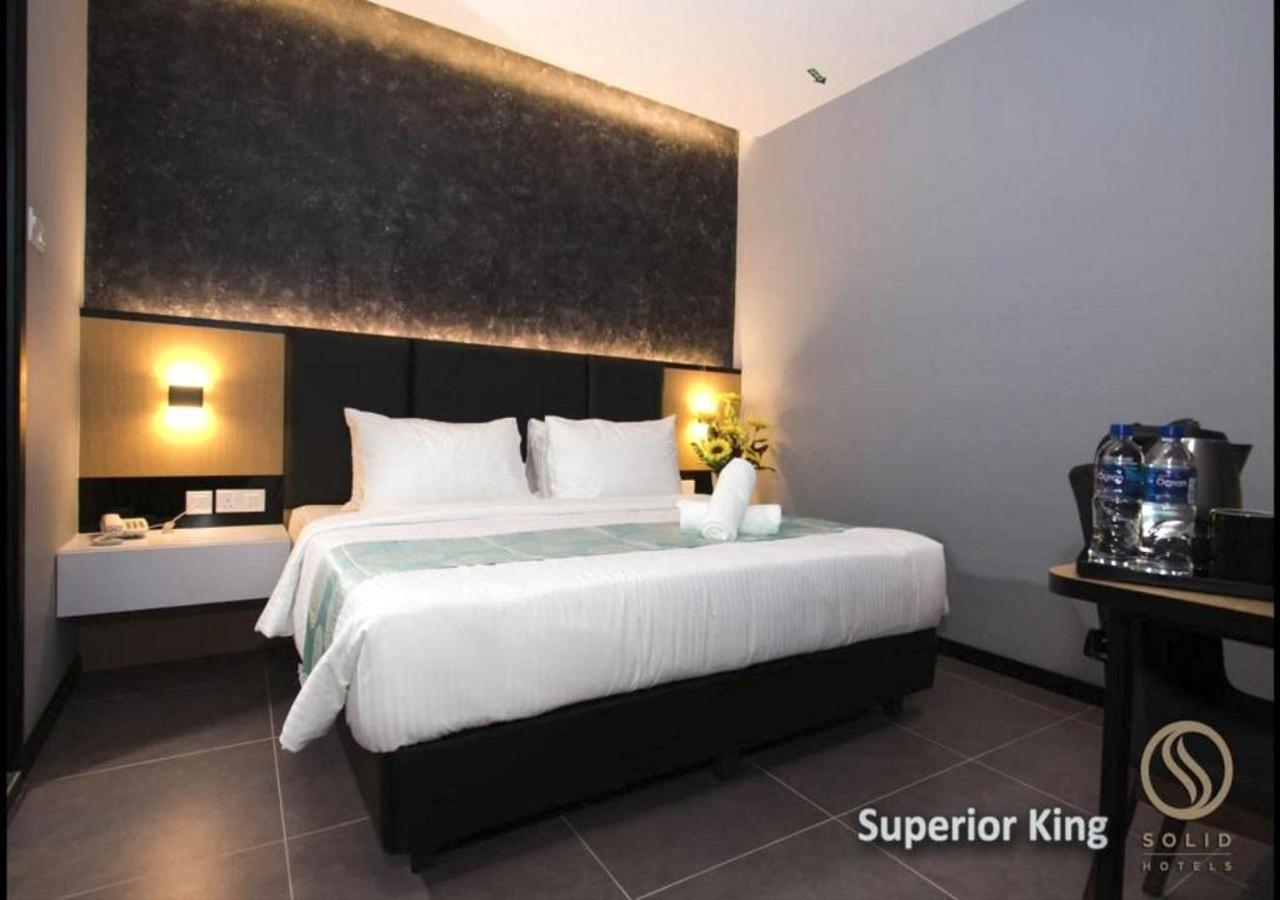 Standard King Room