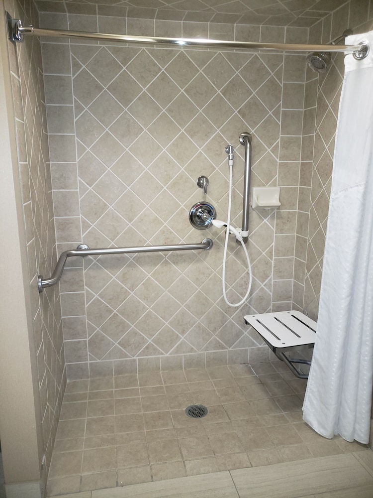 Room, 2 Queen Beds, Accessible (Communications)