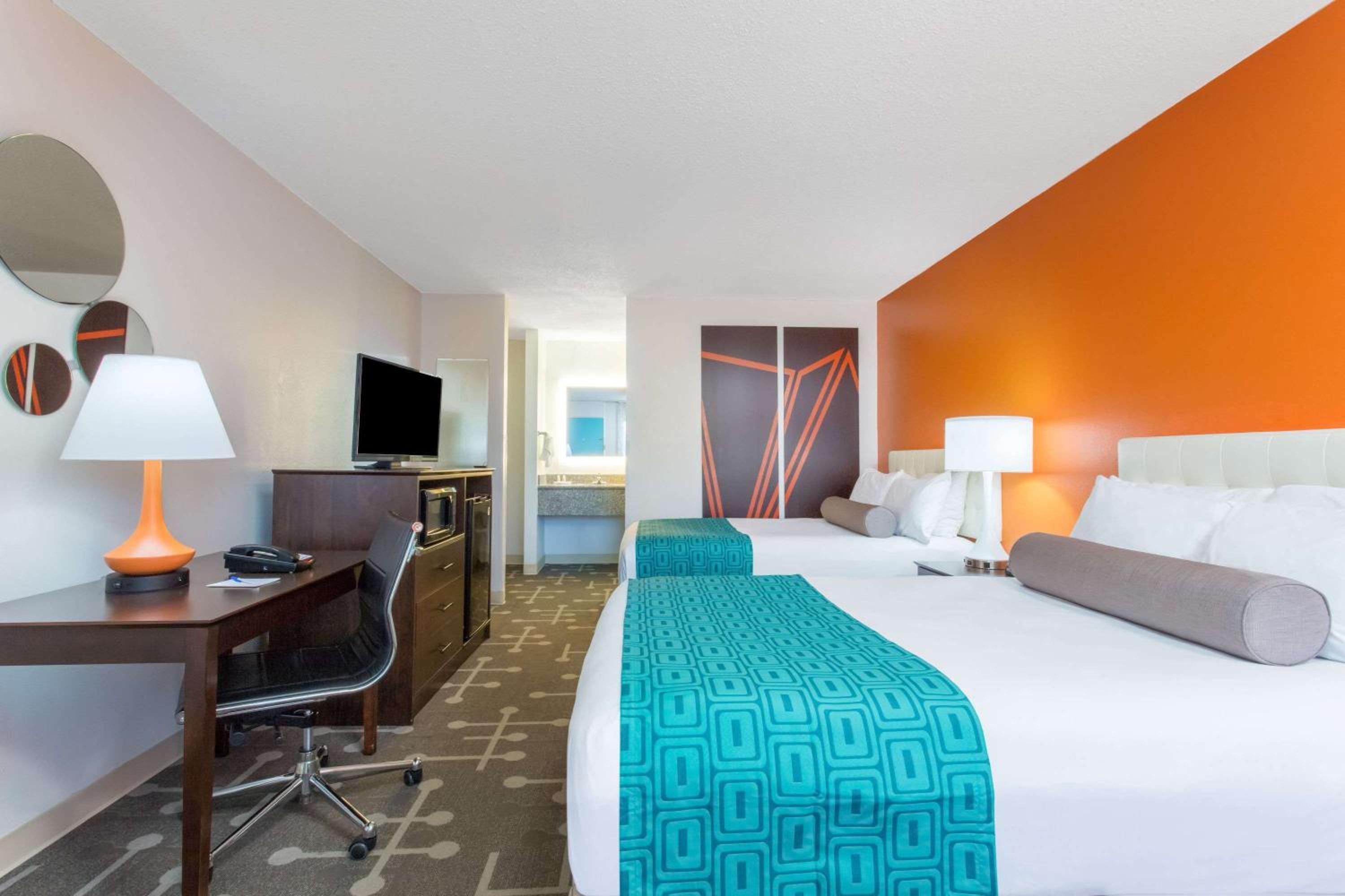 Queen Room with Two Queen Beds - Non-Smoking