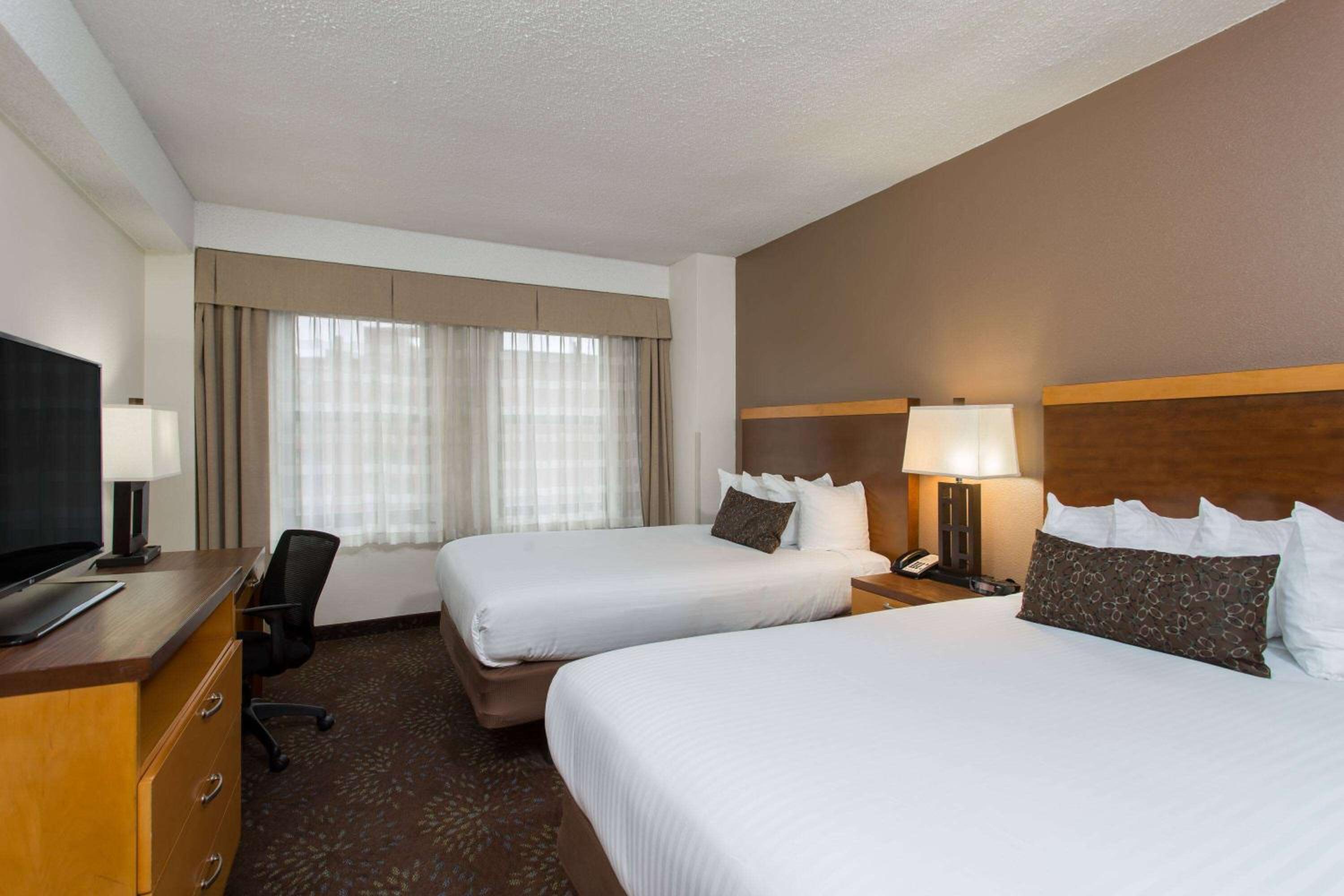 Deluxe Double Room with Two Double Beds - Non-Smoking