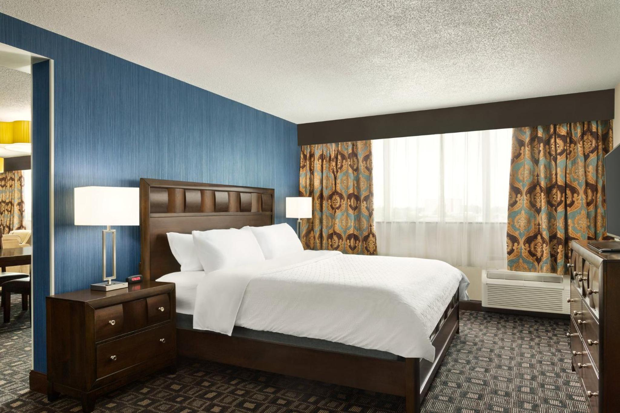 One-Bedroom Suite