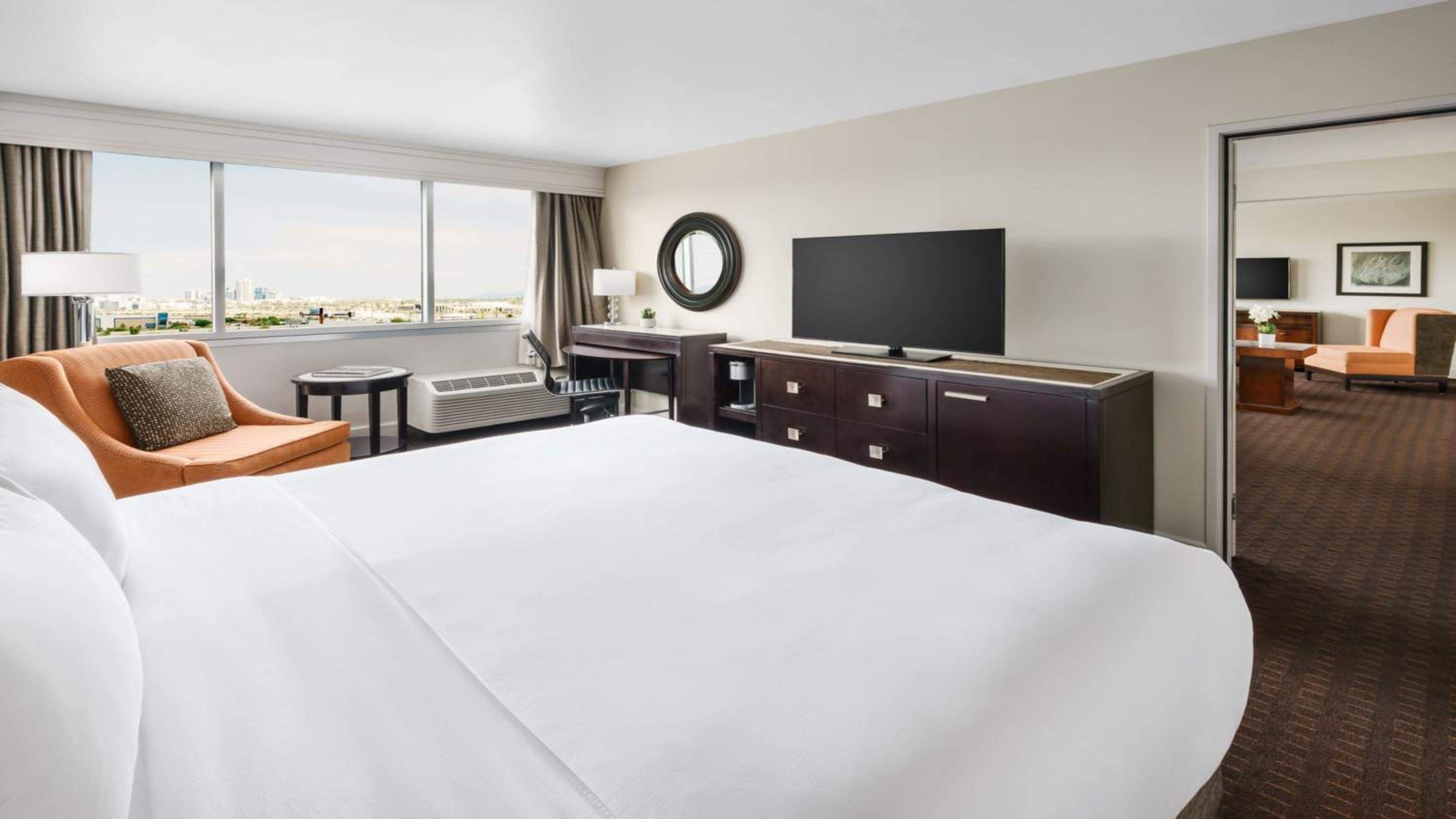 One-Bedroom King Suite