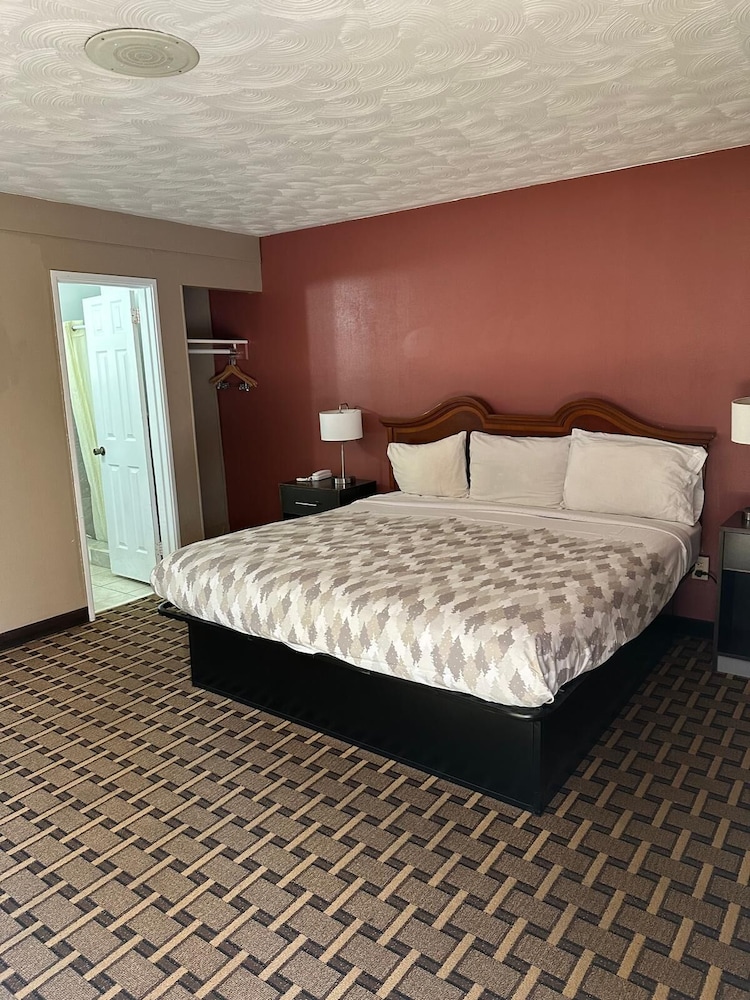 Room, 1 King Bed, Accessible, Non Smoking