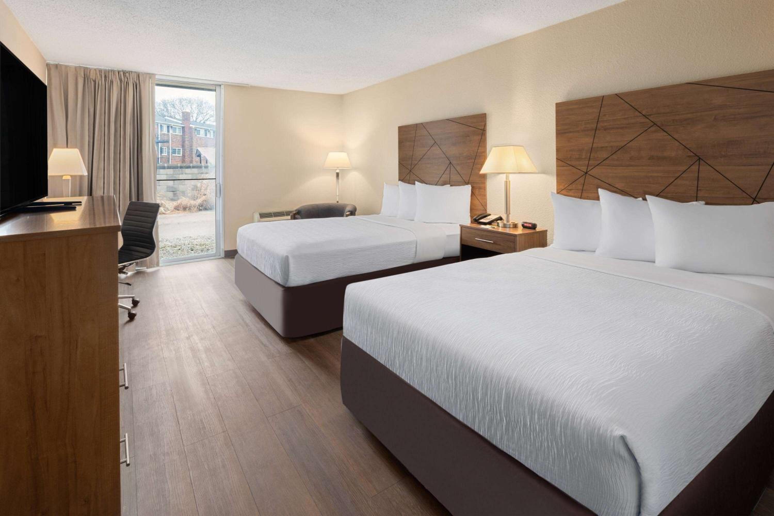 Double Room with Two Double Beds - Non-Smoking