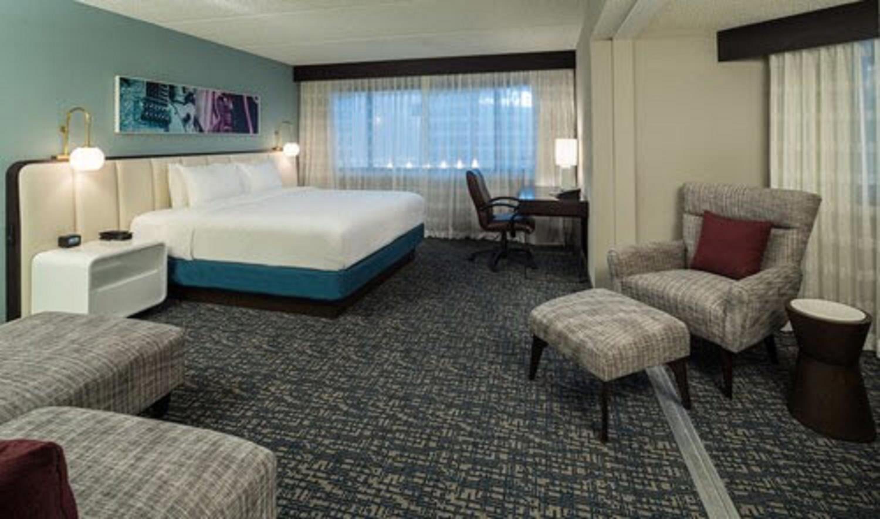 Deluxe King Room