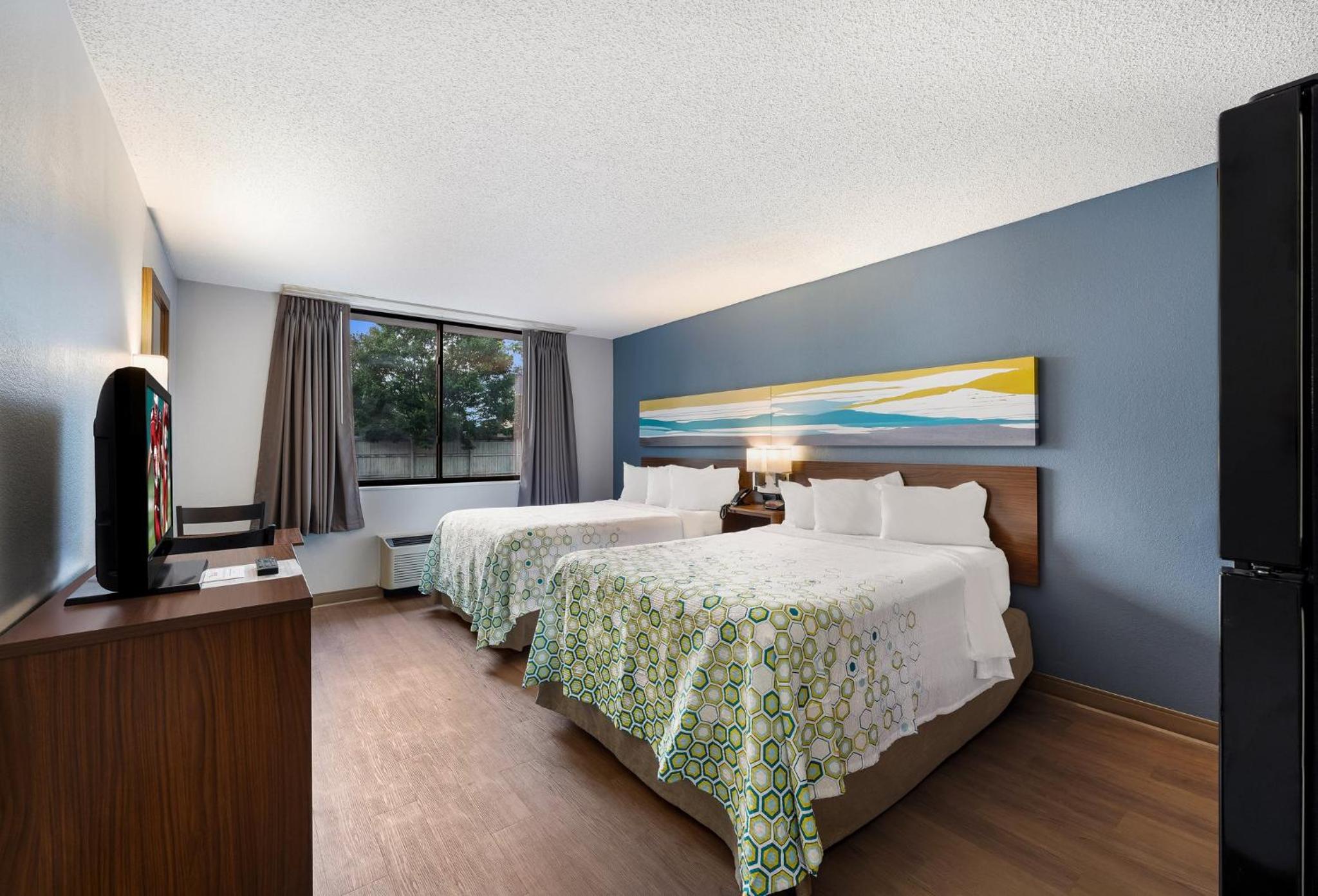 Studio Room with Two Double Beds Non-Smoking