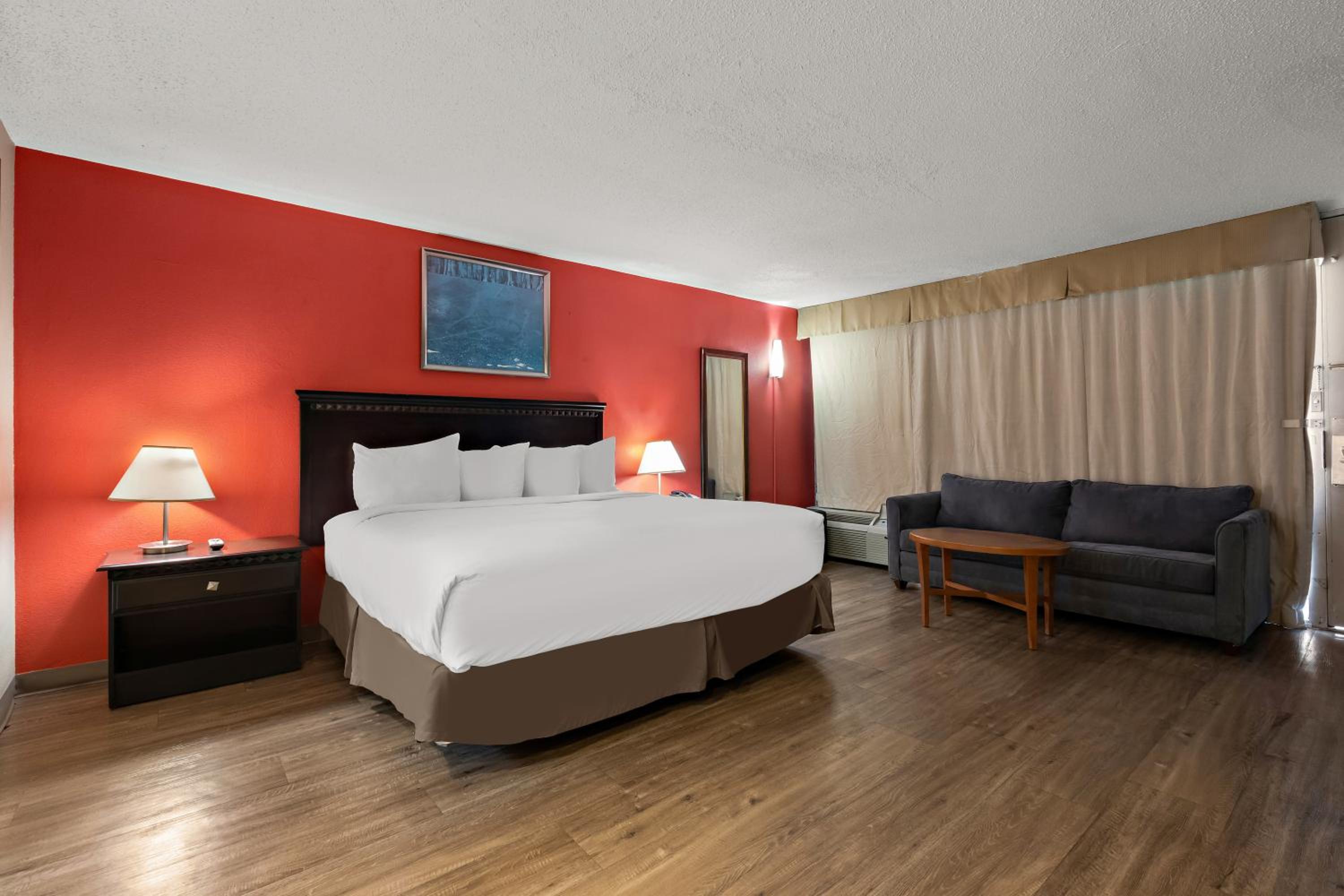 King Room In-Room with Whrilpool - Non Smoking