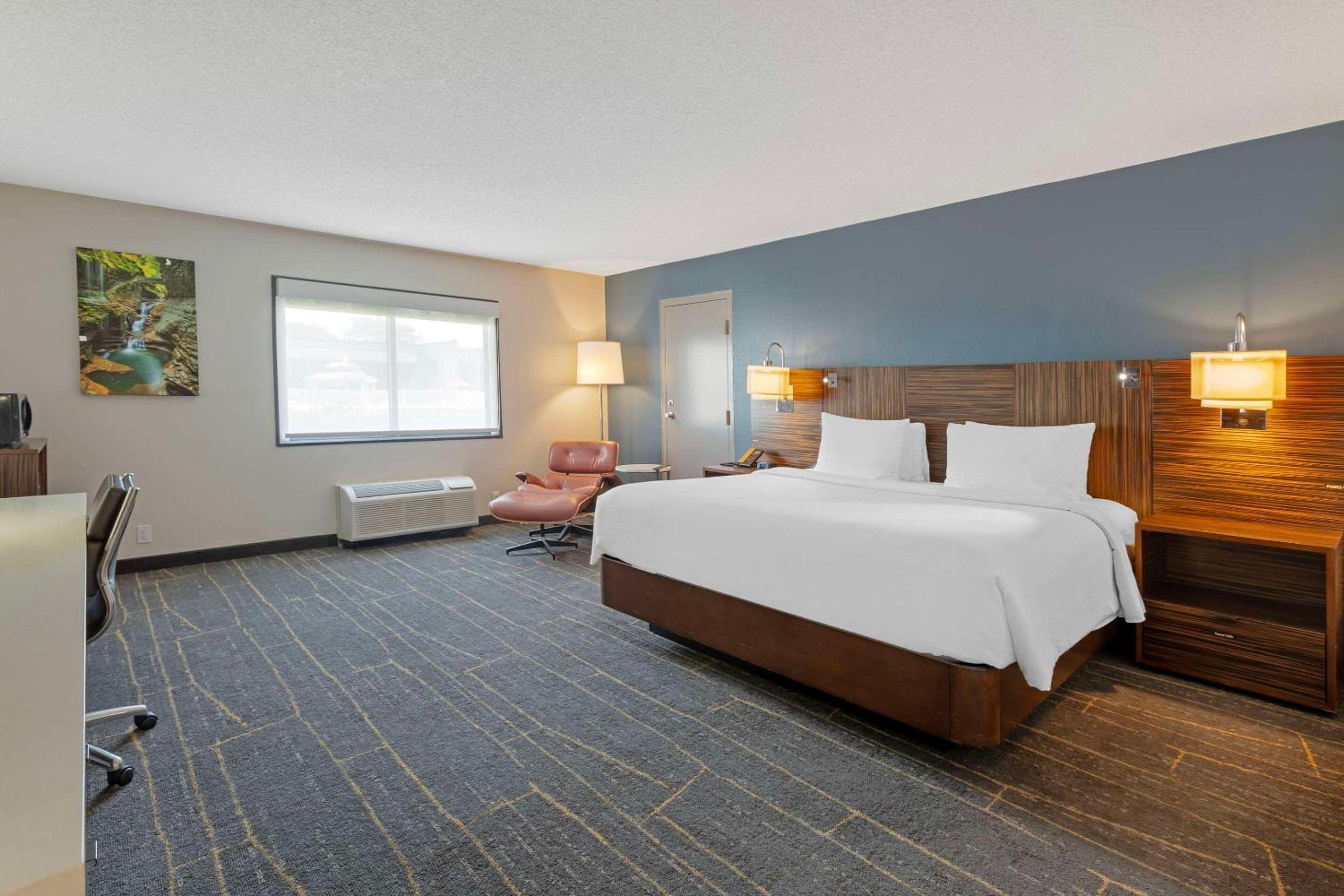 Superior King Room