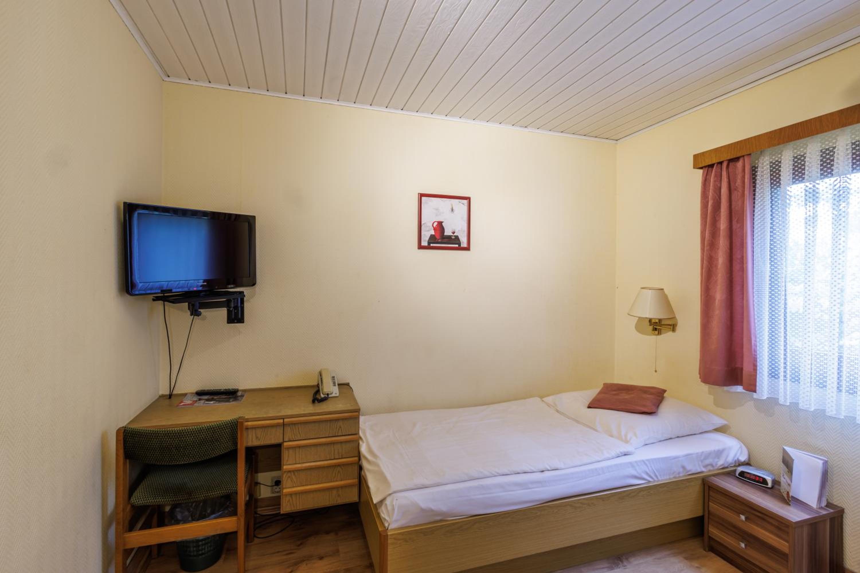 Budget Single Room