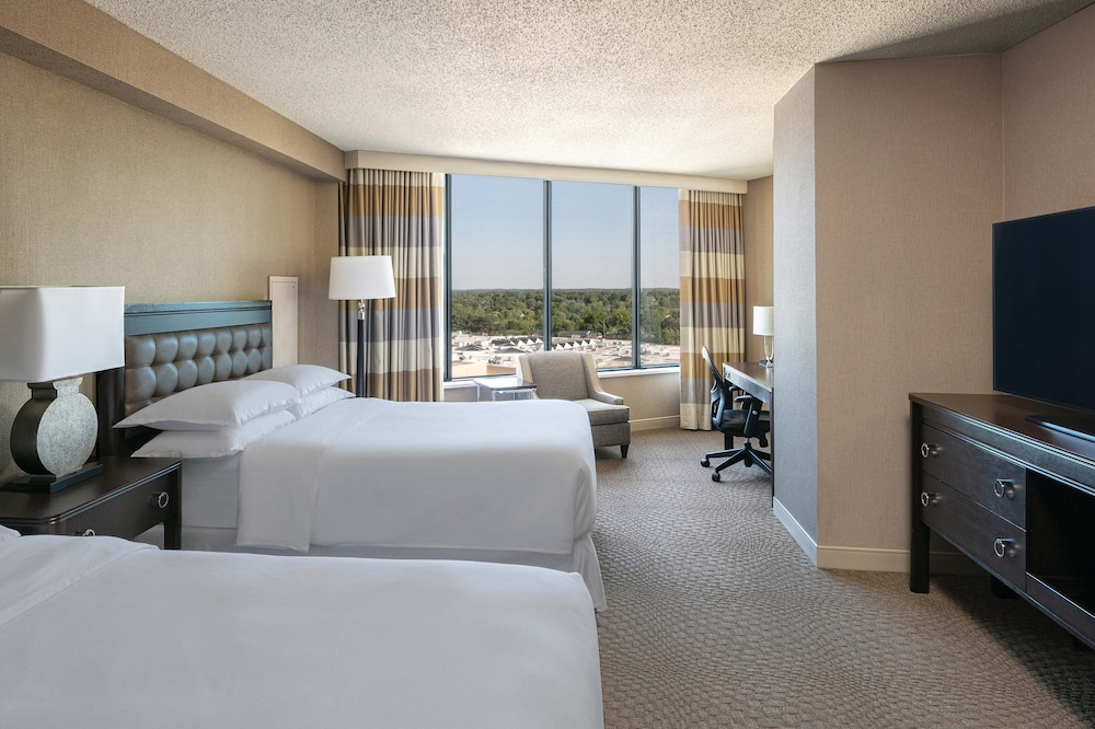 Room, City View