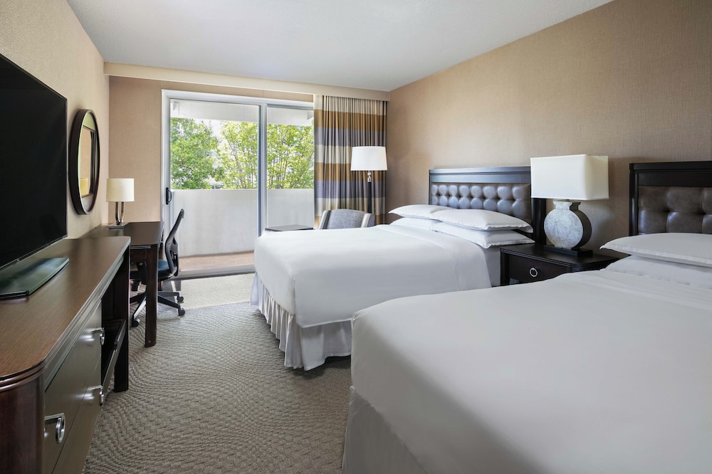 Room, 2 Double Beds, Balcony