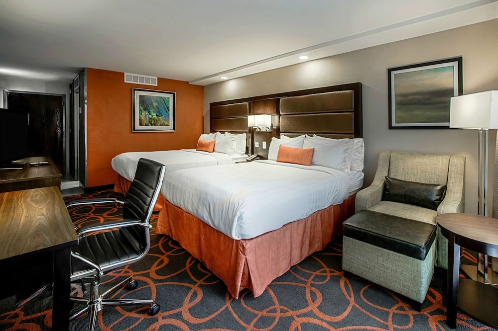 Standard Room, 2 Queen Beds, Non Smoking, Refrigerator & Microwave