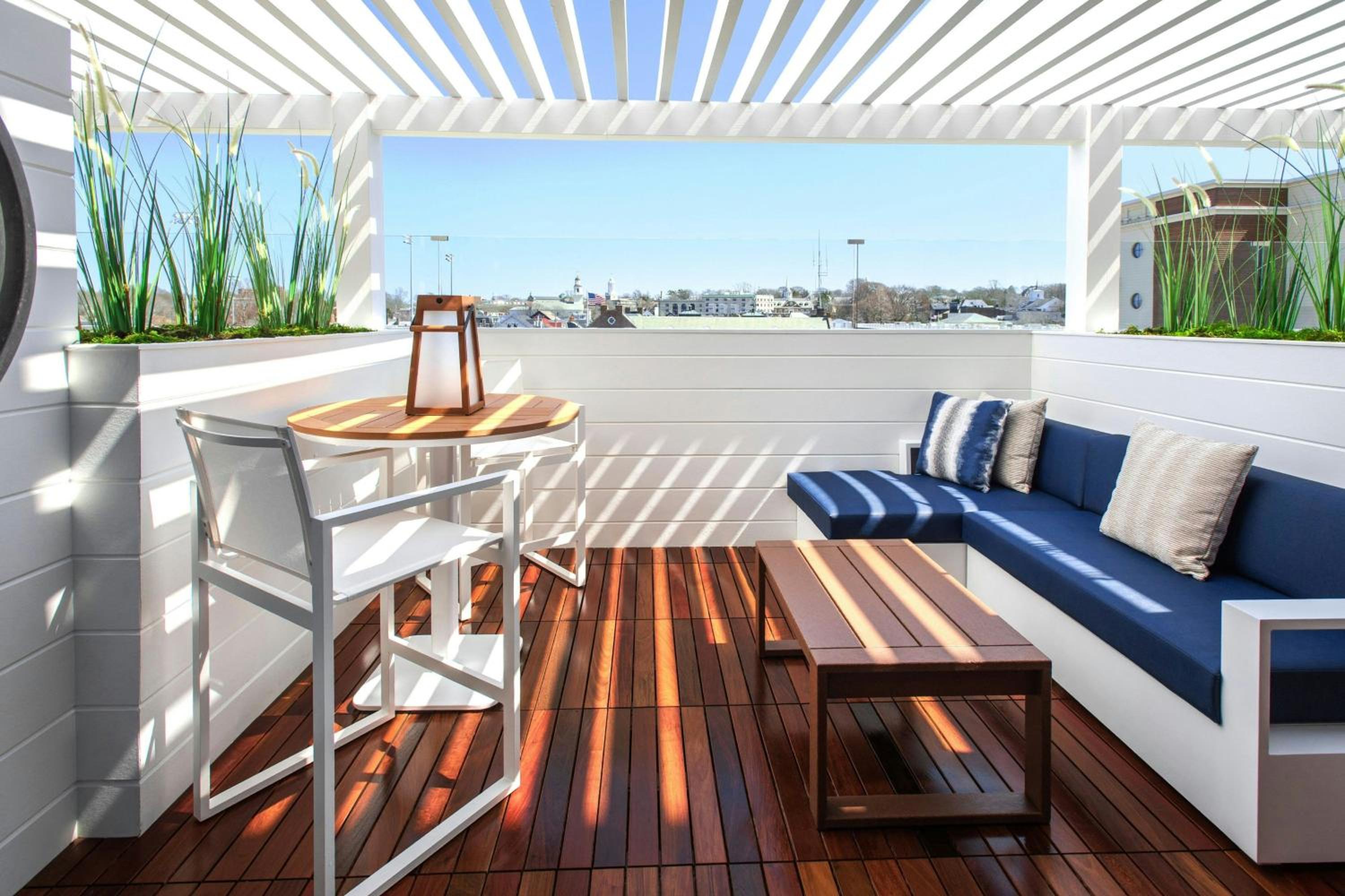 King Room with Balcony and City View