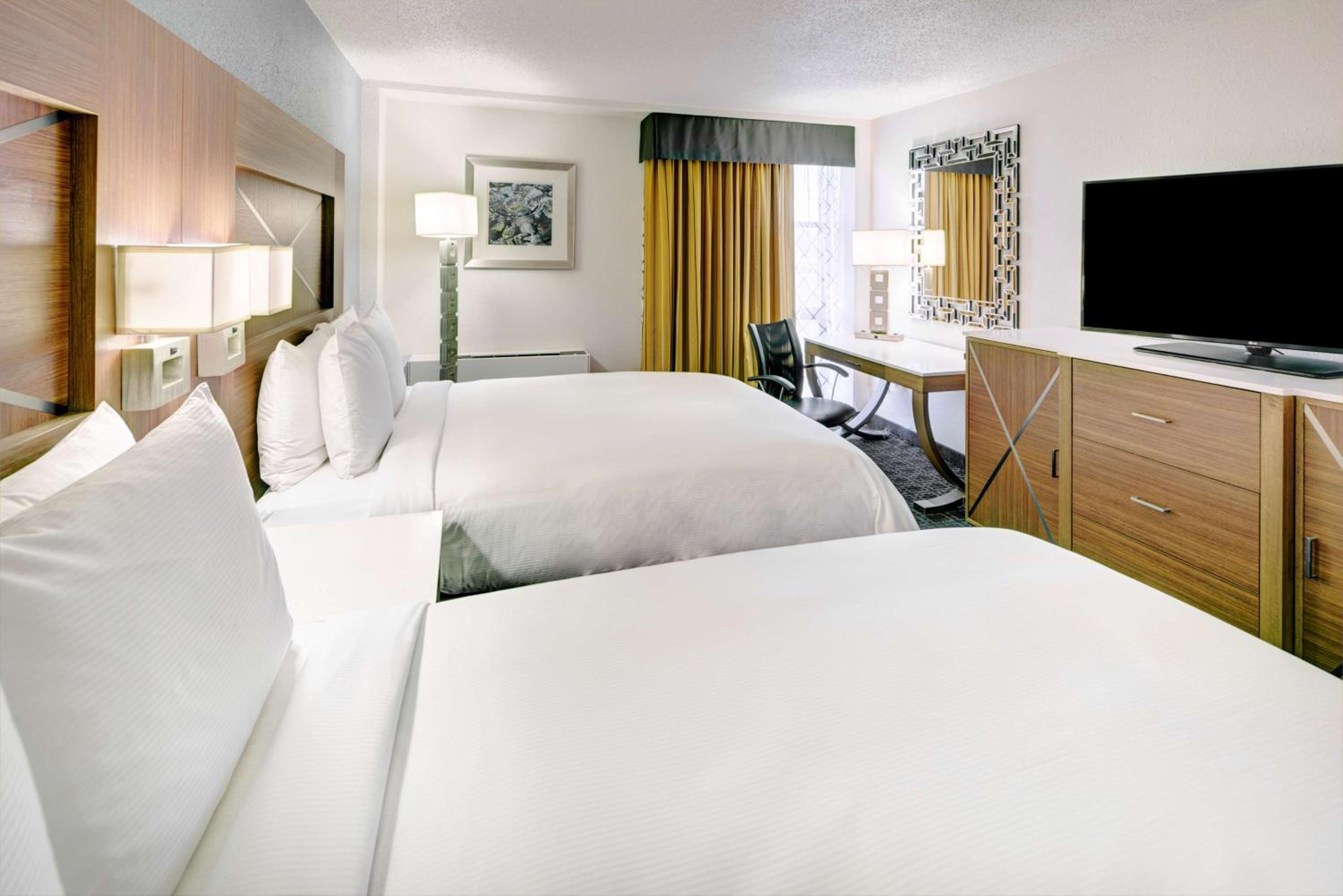 Queen Room with Two Queen Beds - Non-Smoking