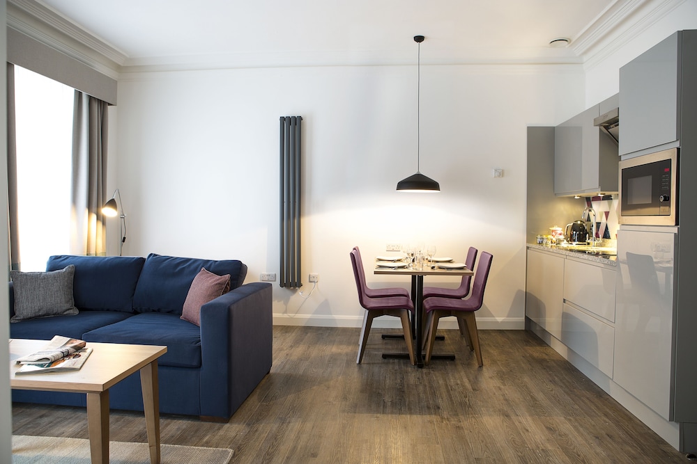 Studio Suite, 1 King Bed With Sofa Bed