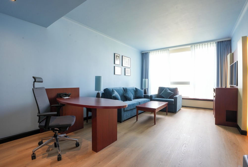 Suite, 1 Bedroom (Minifridge)