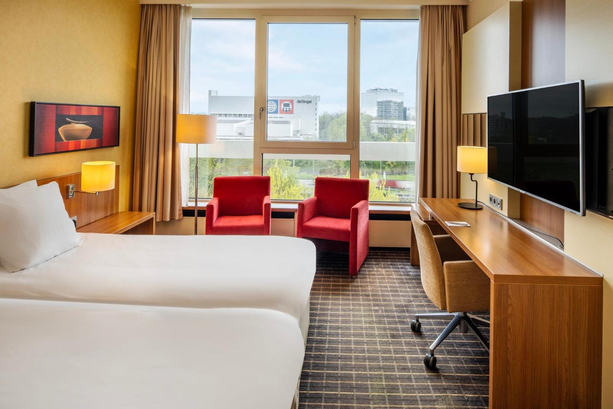 Standard Room with Two Single Beds