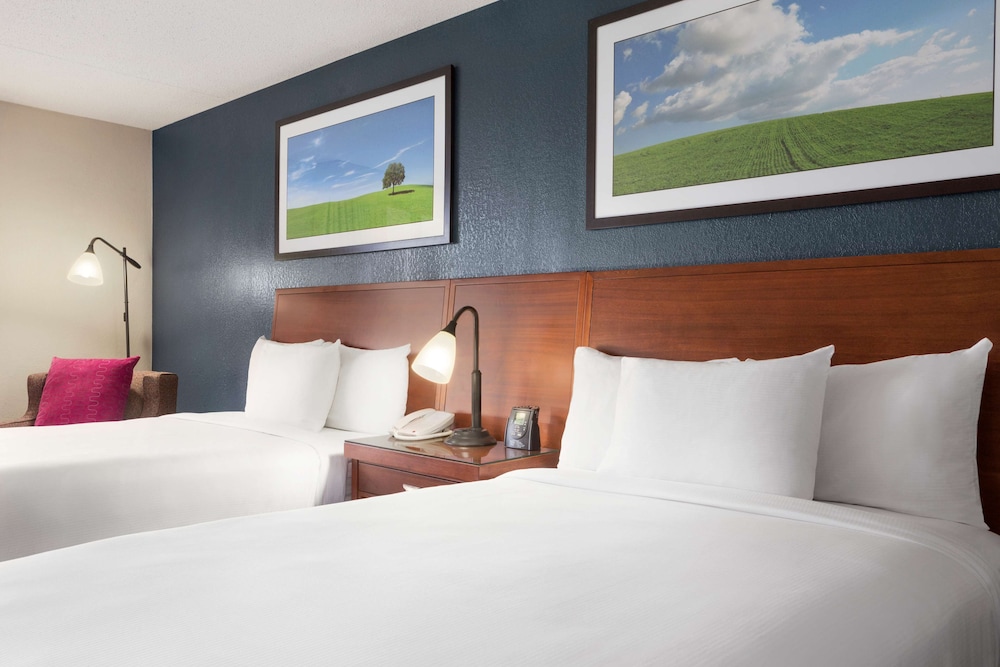 Executive Room, 2 Double Beds, Non Smoking, Business Lounge Access