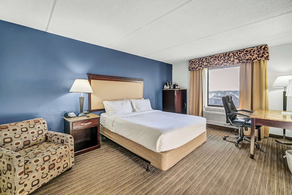 Room, 1 King Bed, Non Smoking
