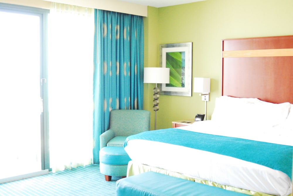 Standard Room, 1 King Bed, Oceanfront