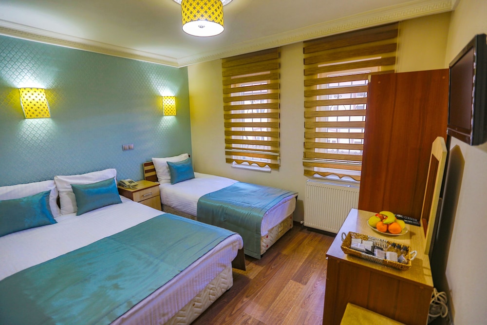Family Triple Room, 1 Bedroom, Non Smoking, City View