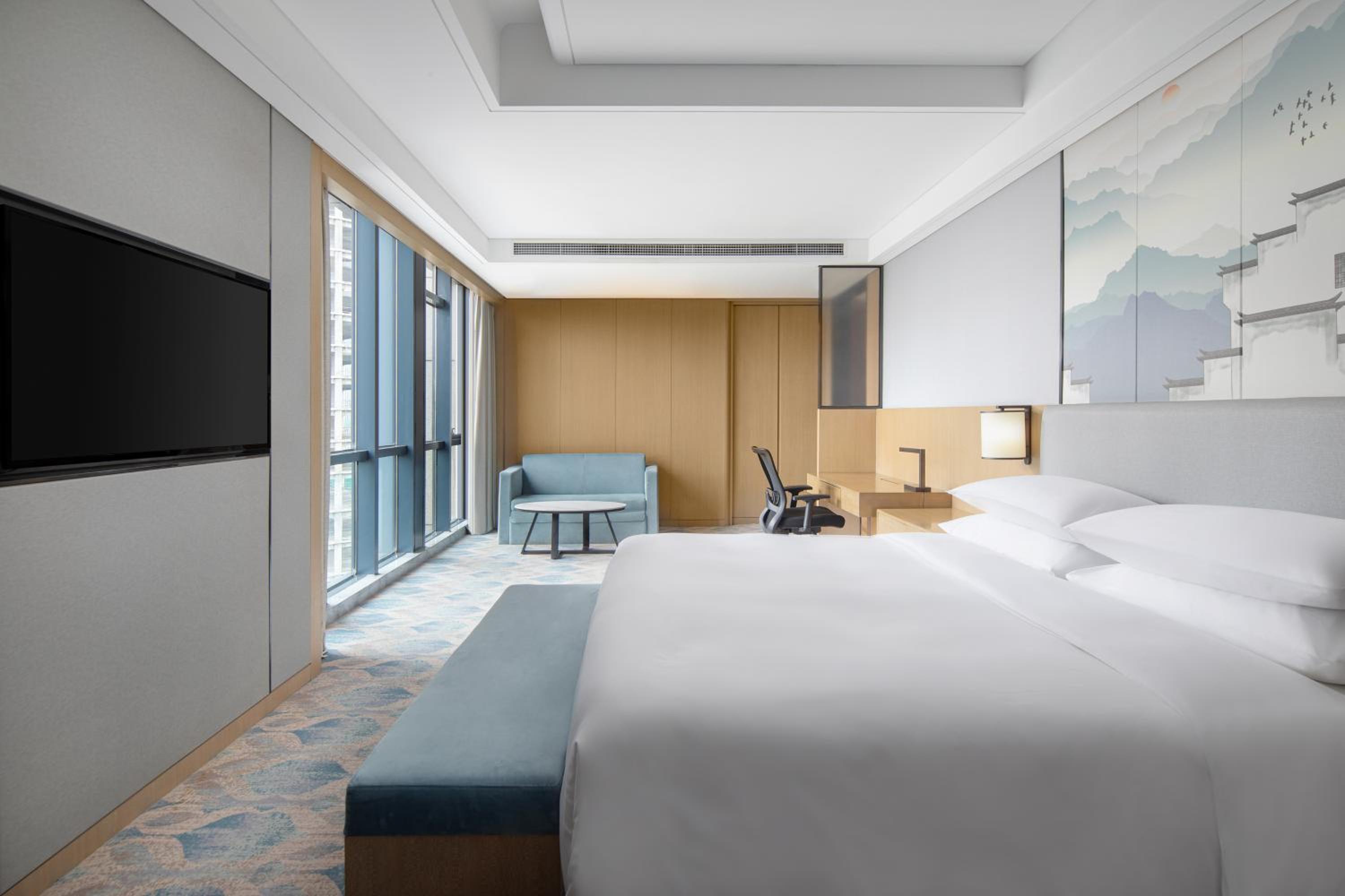 Executive King Suite with City View
