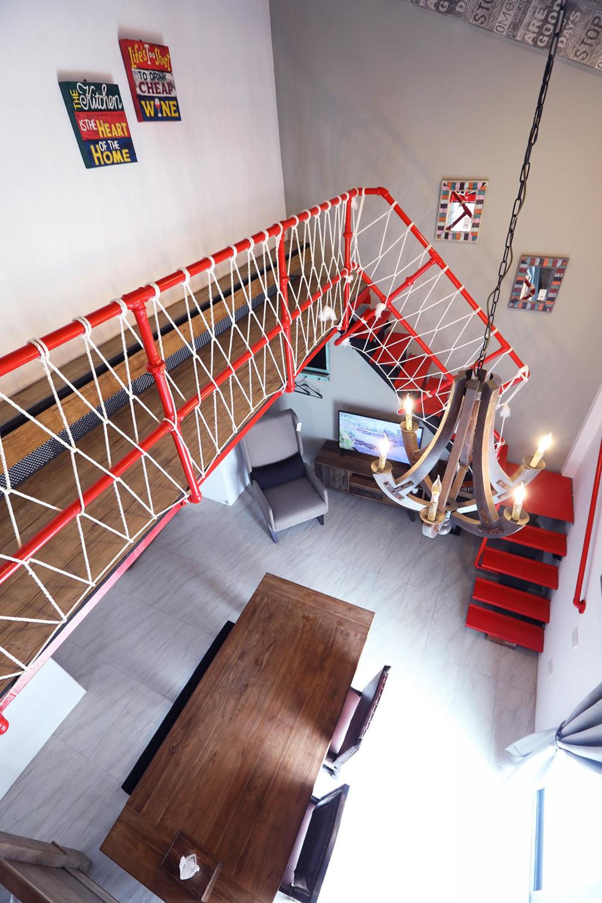 Deluxe Family Room