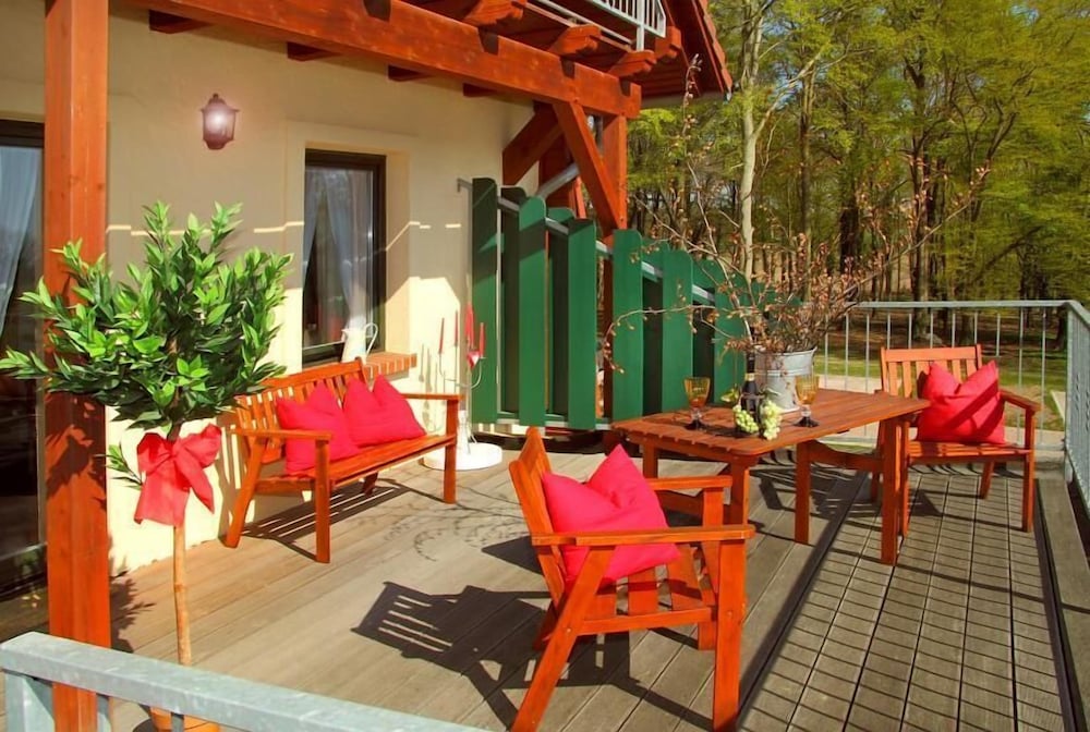 Apartment, Balcony