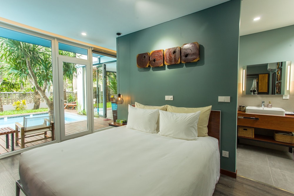 Premier Villa, 3 Bedrooms, Kitchen, Pool View