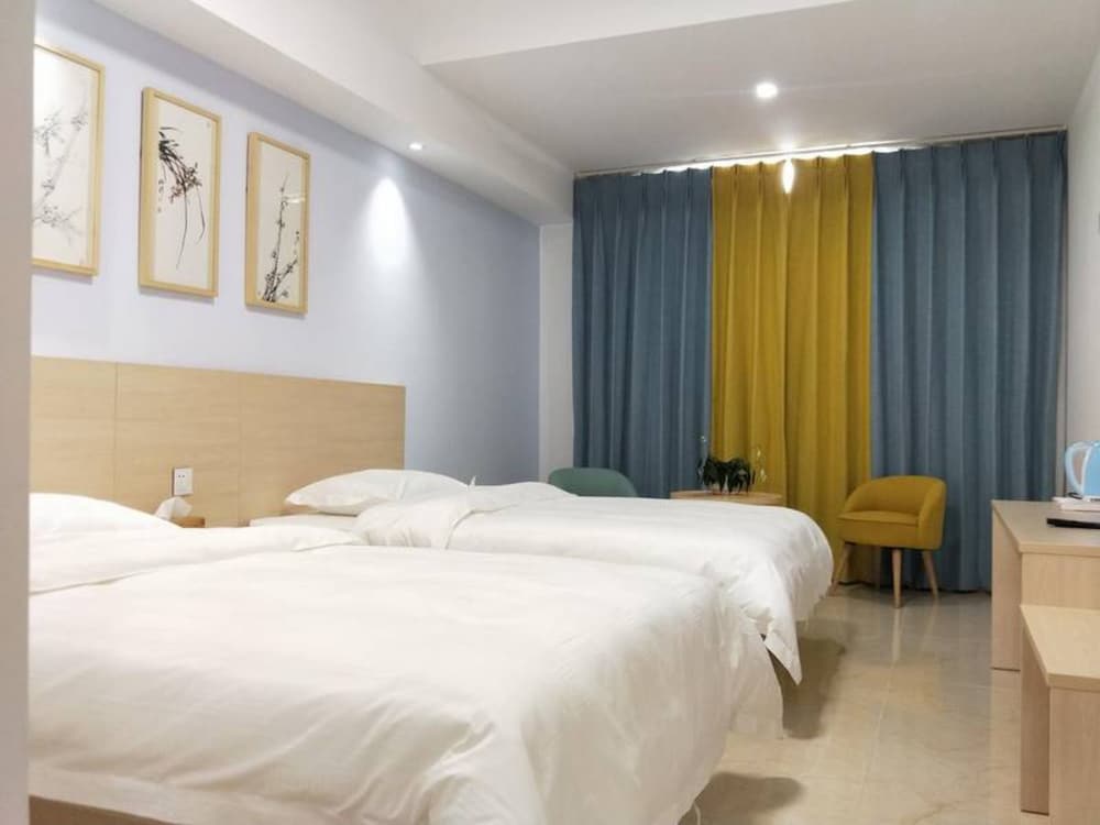 Elite Twin Room