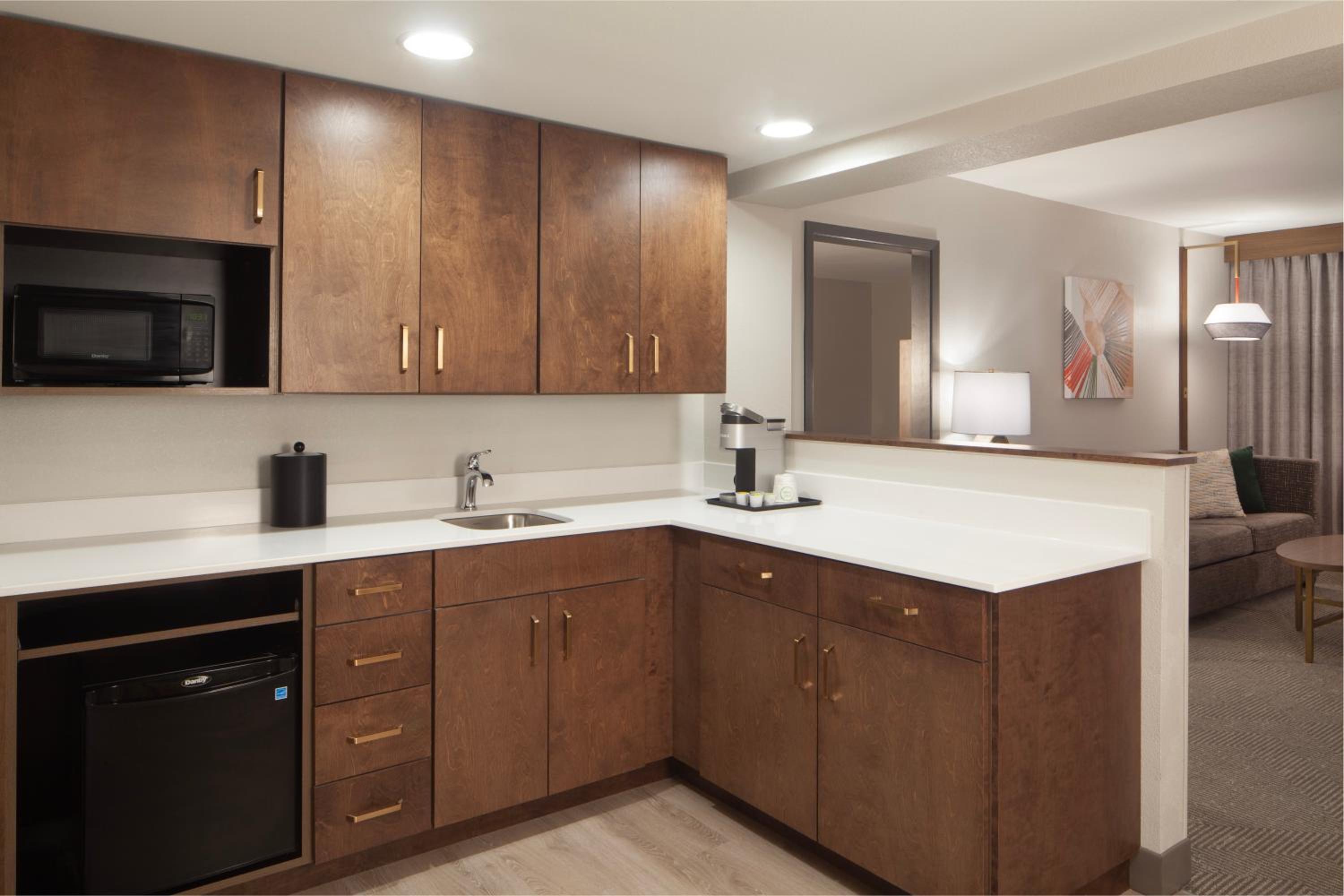 One-Bedroom King Suite with Kitchen