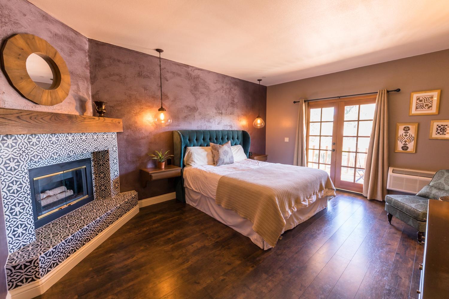 King Room with Balcony