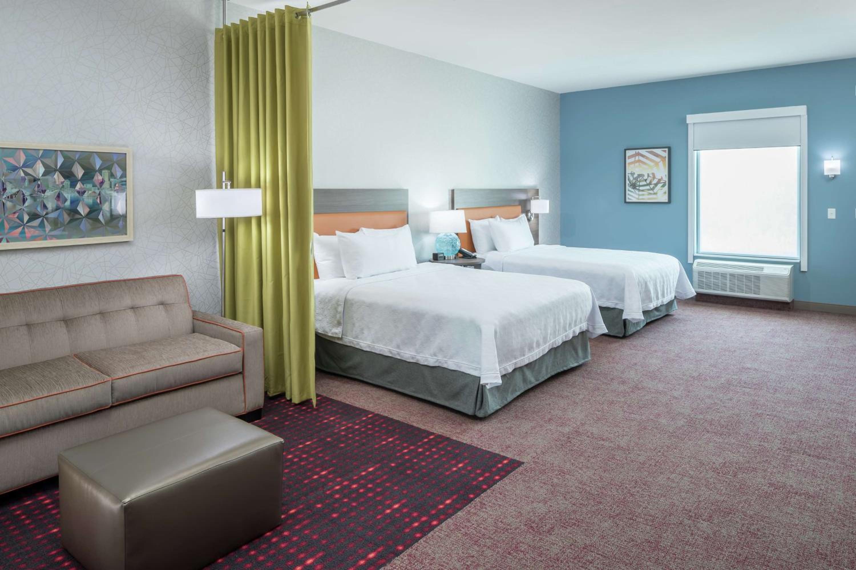 Queen Studio with Two Queen Beds - Mobility Access/Non-Smoking