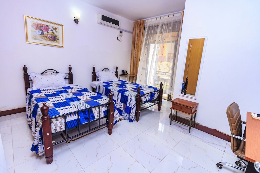 Deluxe Twin Room, Private Bathroom
