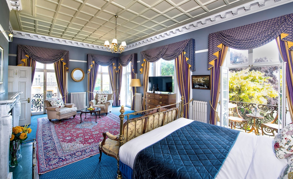 Deluxe Double Room with Balcony and Sea View