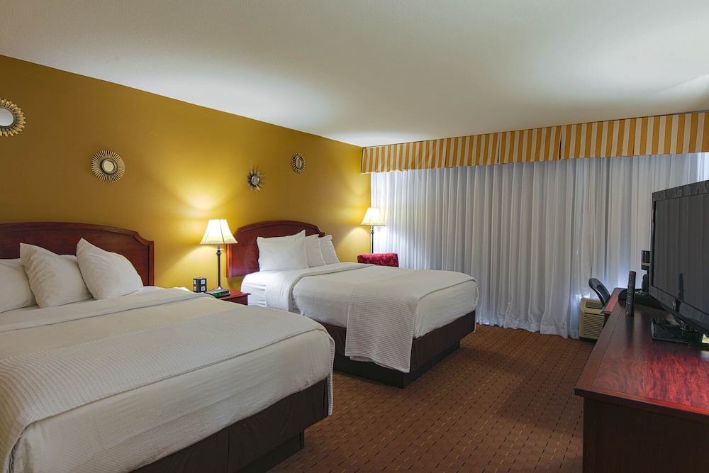 Standard Room, 2 Queen Beds