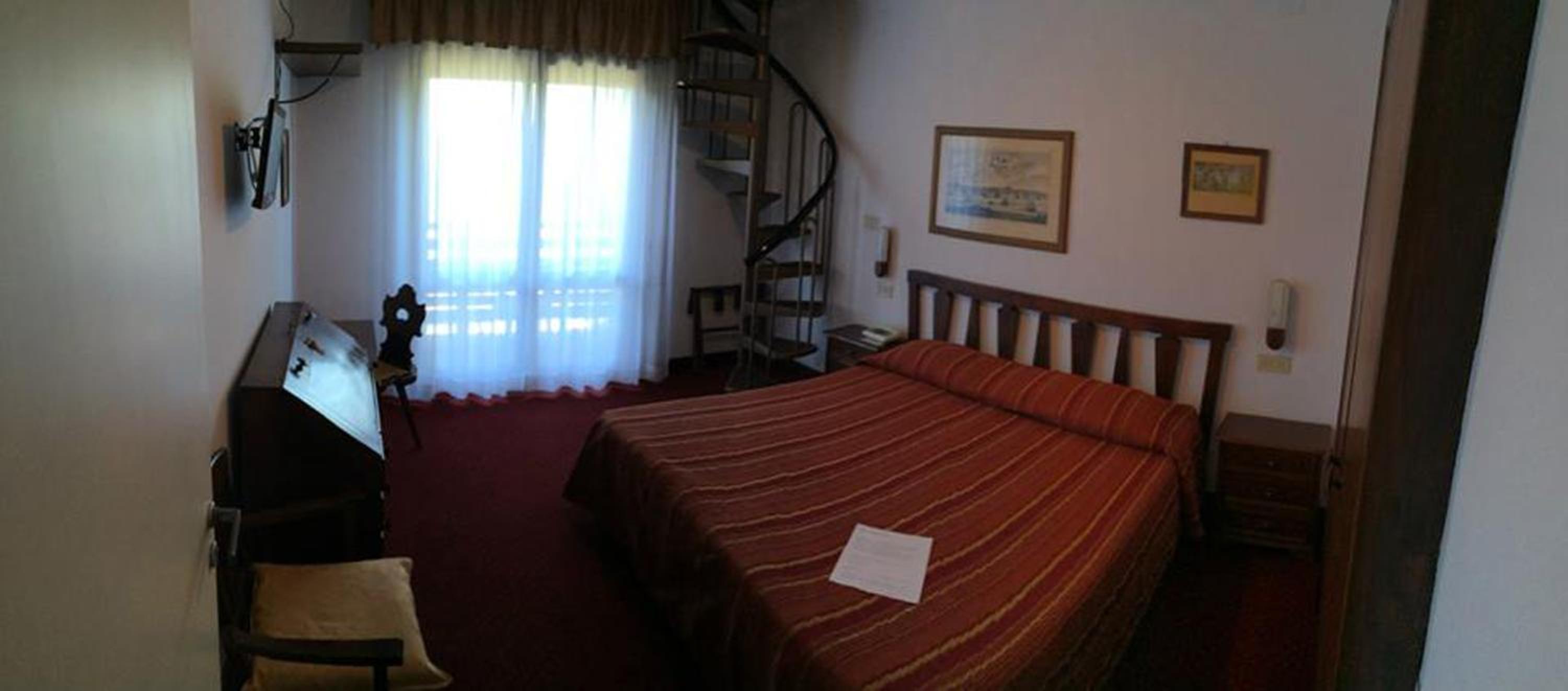 Duplex Quadruple Room