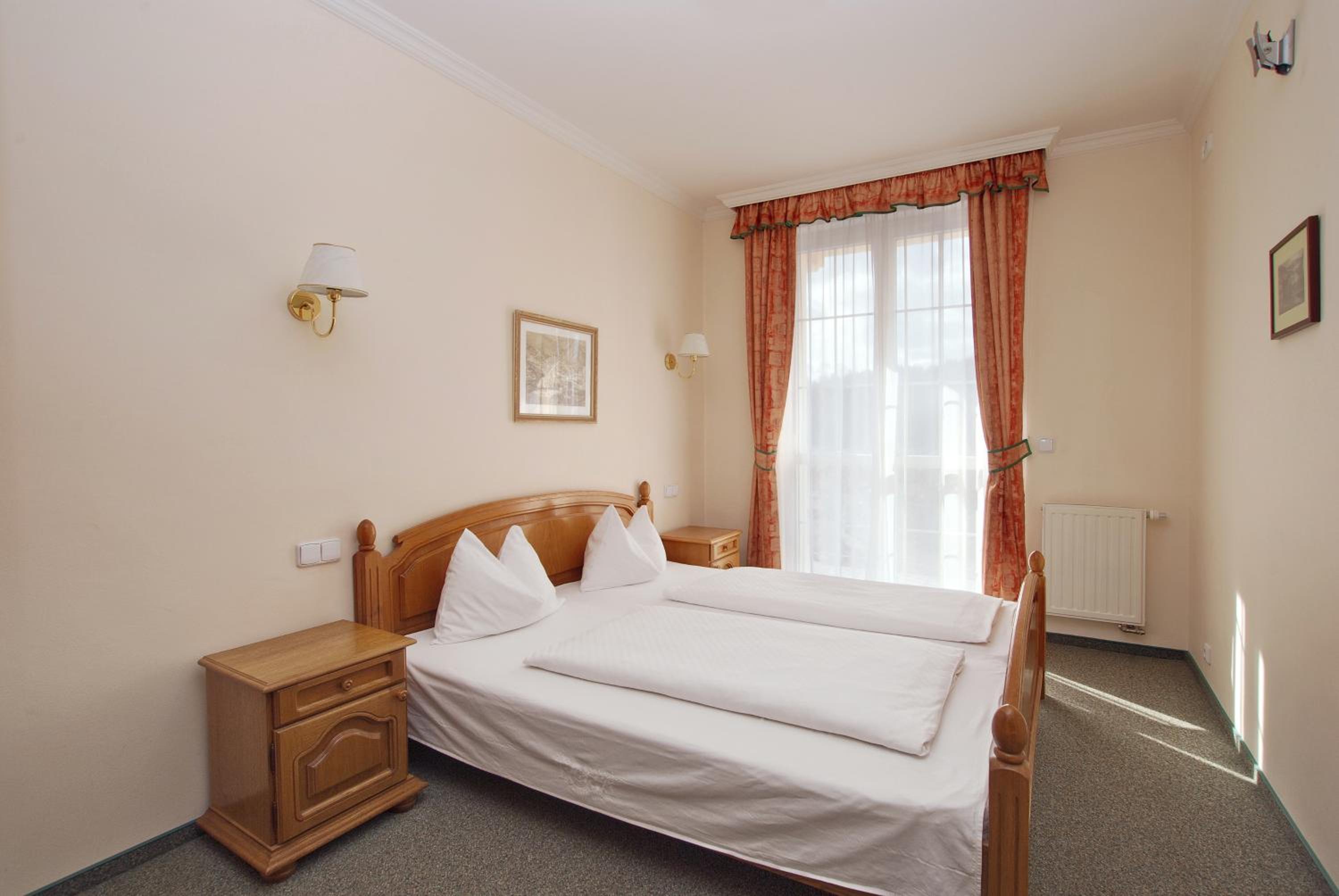 Deluxe Suite with Balcony