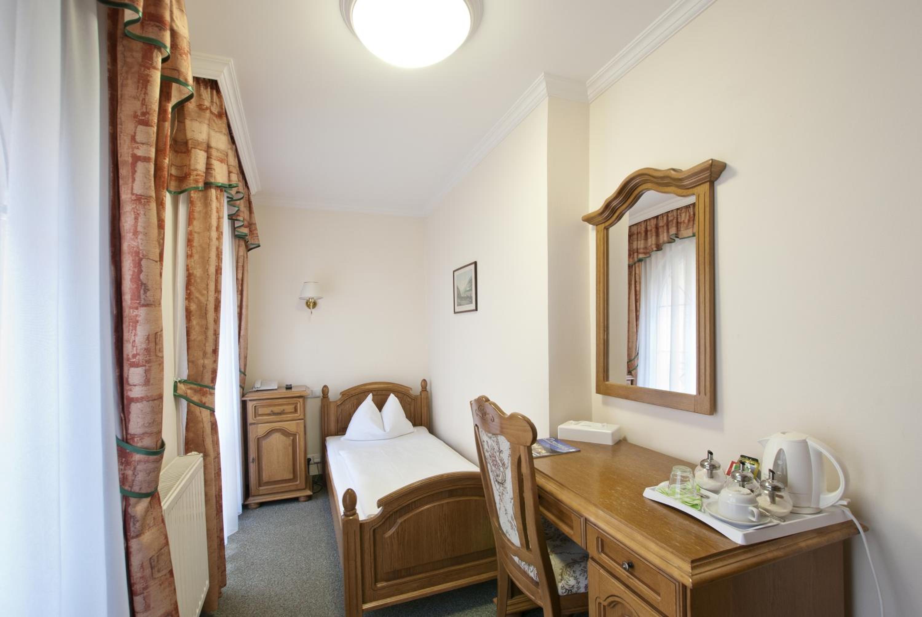 Standard Single Room